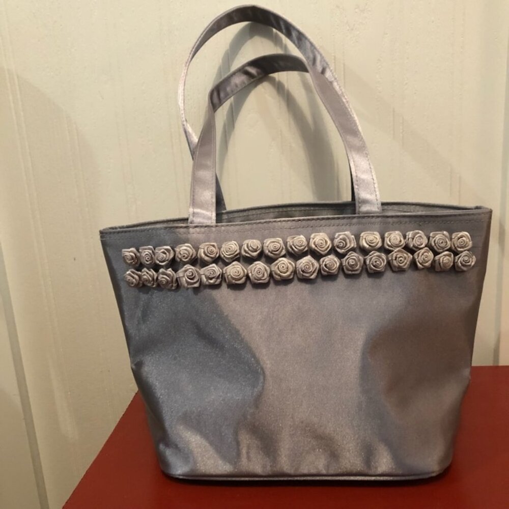 Jessica McClintock purse/handbag, front trimmed with gray roses